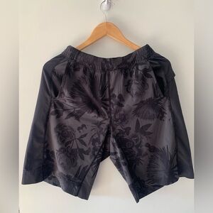 LULULEMON  Pace Breaker Shorts Floral Limited Edition *Linerless